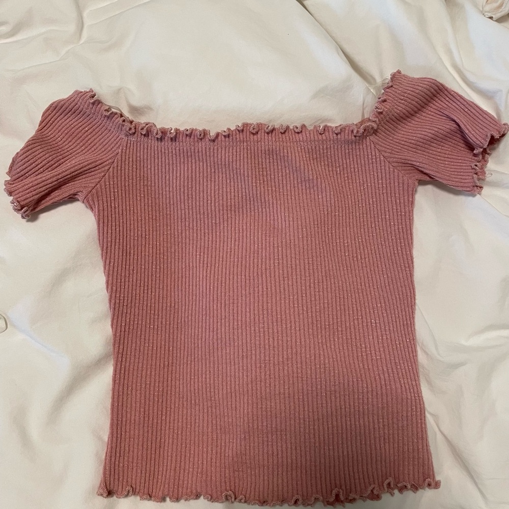 Pink ruffle top - Picture 3 of 4